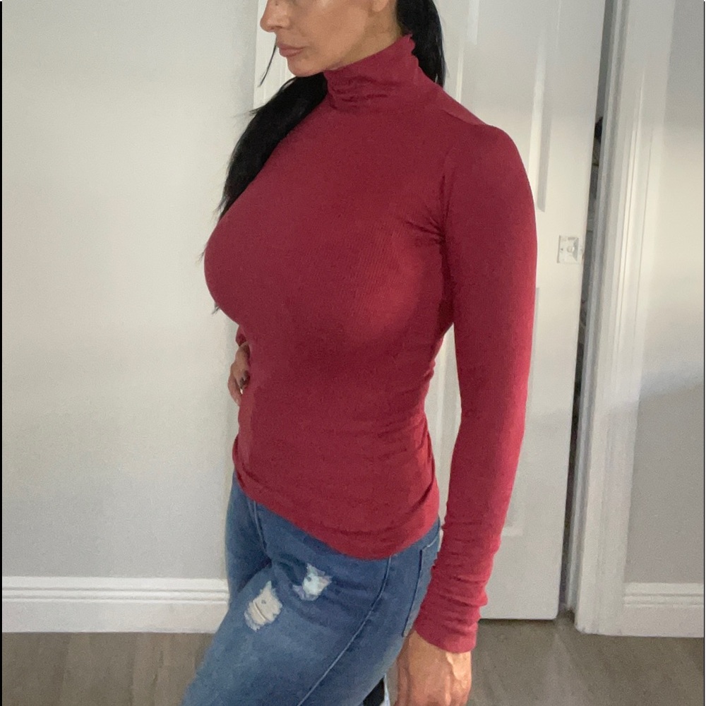 Dark red turtle neck top